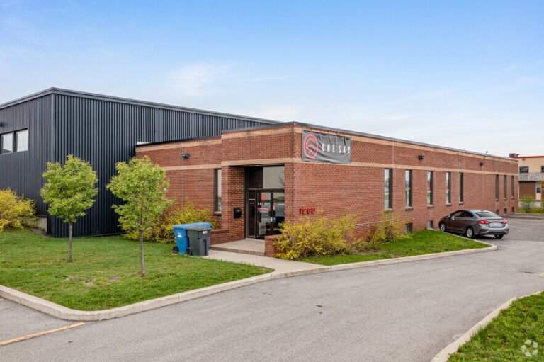 1280-1290-St-Nobel-Boucherville-QC-Primary-Photo-1-Large[1]